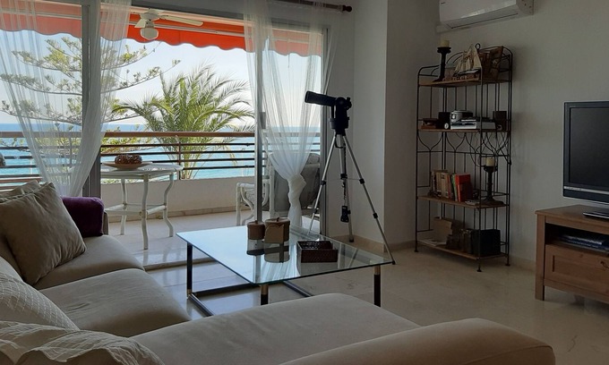 L'Albufereta Condominio | Hermosas vistas al Mediterráneo desde cómodo piso con WI FI