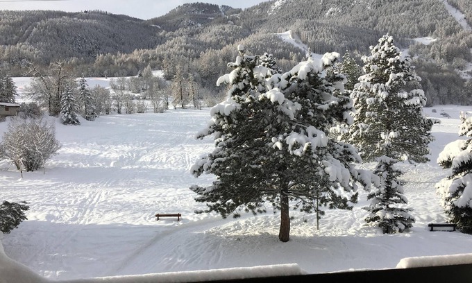 La Salle-les-Alpes Apartamento | Directamente en las pistas de SERRE CHEVALIER 1400, estudio muy cómodo.