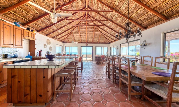 Cabo Pulmo Casa | Directly on the Ocean in Cabo Pulmo with A/C!