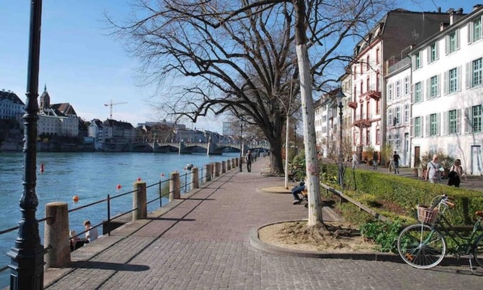 Basel City Centre Apartamento | Directly on the Rhine: 40 sqm - BLUE LOUNGE apartment