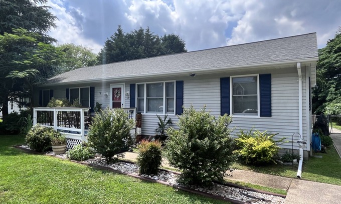 Rehoboth Beach Casa | Amplia casa de vacaciones Rehoboth / Lewes de 3 dormitorios y 2 baños completos