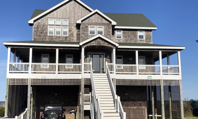 Wind Over Waves Casa | Discounted AMAZING SOUND FRONT HOUSE--on water, pool, hottub, elevator