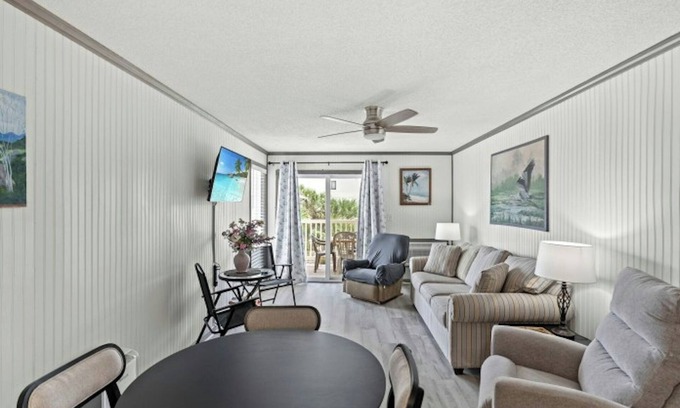 Windy Hill Condominio | Discounted Side Unit - Ocean Pier IV 140