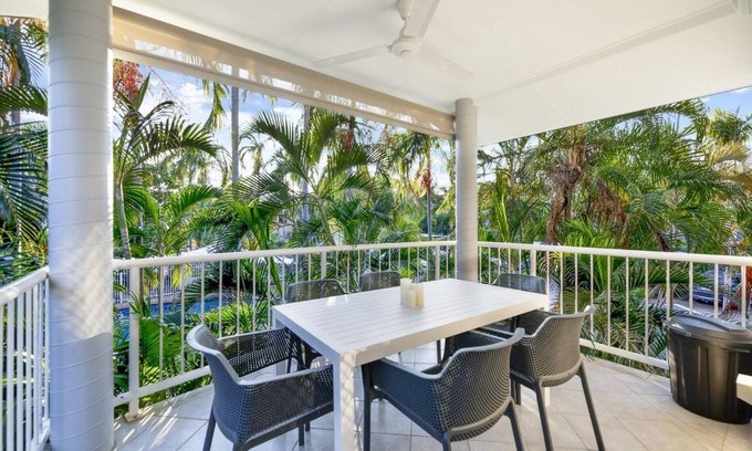 Nightcliff Apartamento | Discover a Scandi Style Pool Retreat in Nightcliff