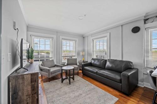 Conway Casa | Discover Conway Trendy Downtown Loft