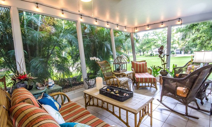 Braden River Casa | Discover Hidden Cove #2 - Water Views with Privacy