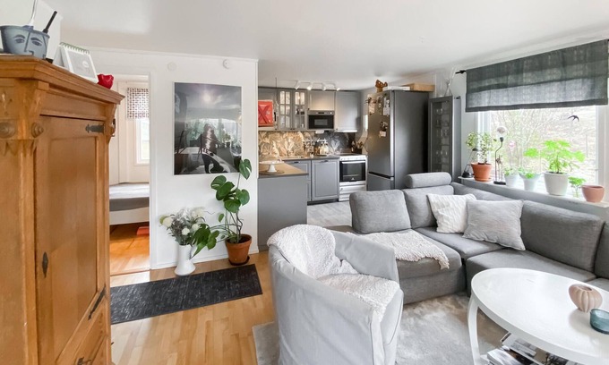 Motala Casa | Discover the beauty of Swedish nature in this charming vacation home.