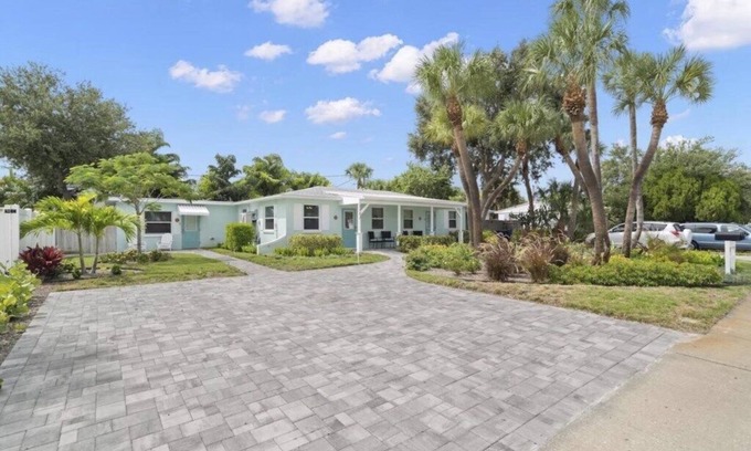 St. Pete Beach Casa | Discover the Charm of St Pete Beach #3