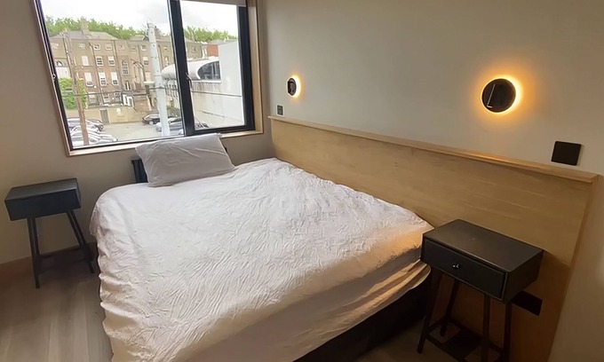 Grand Canal Dock Apartamento | Discover the Charm of Dublin with this Lovely 2-bedroom apartment.