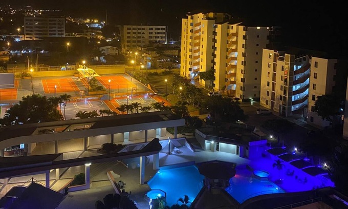 Tonsupa Apartamento | Descubre el paraíso ecuatoriano desde nuestro apartamento frente al mar!