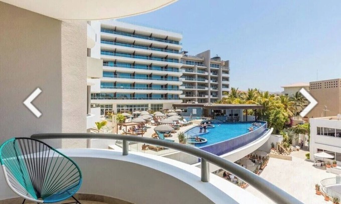El Medano Ejidal Complejo | Discover the heart of Cabo San Lucas at Corazón Cabo Resort & Spa!