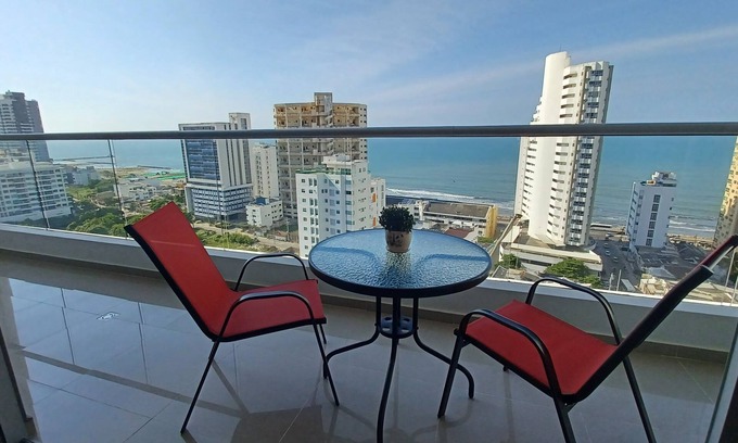 Pie de Popa Apartamento | Disfruta Hermoso Condominio en Cartagena con Vista Mar Caribe! Playa a 2 minutos