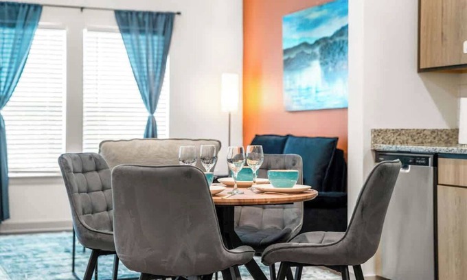 Bay Lake Apartamento | Disney Getaway King Bed Pet Friendly Amenities