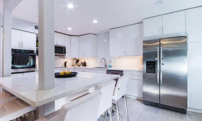 Lyon Street Casa | NUEVO LISTADO: Moderna casa familiar cerca de Disney y la playa a pie de zoológico