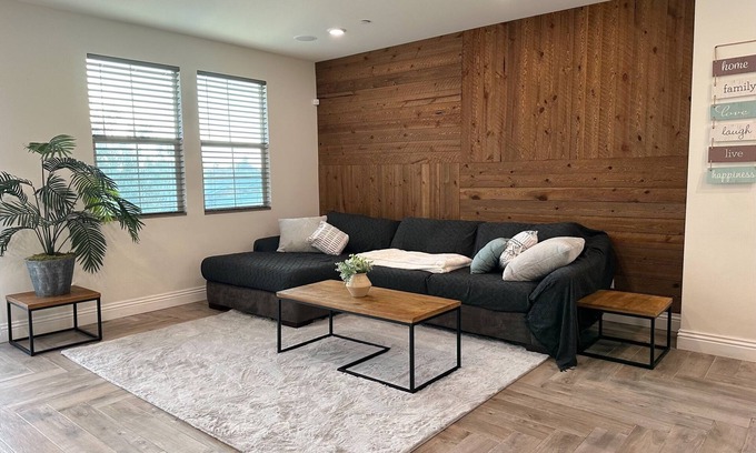 Riverview West Casa | Disneyland Getaway! 3BR 3.5 BATHS 4 Miles From Disney - Modern Detached