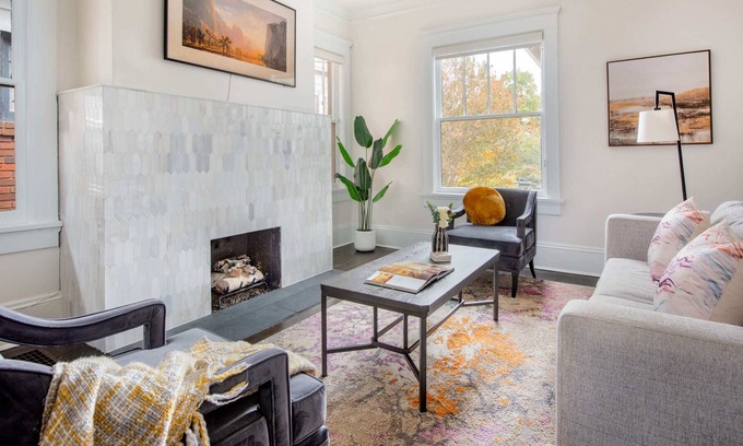 Old Fourth Ward Casa | Dive Inn by Minty Living
