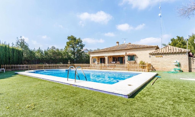Gelves Casa | Divi Apartments Villa Reyes