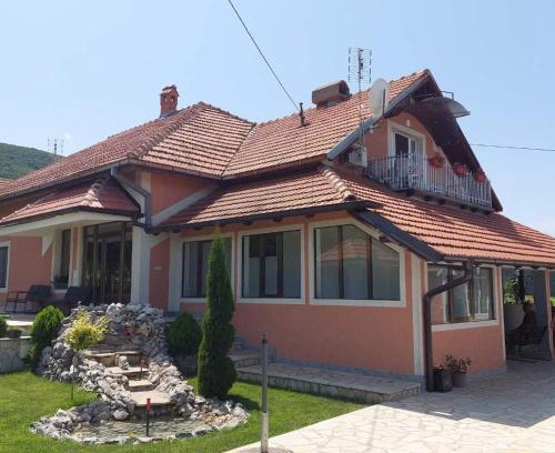 Soko Banja Apartamento | Djokić 2 sa bazenom
