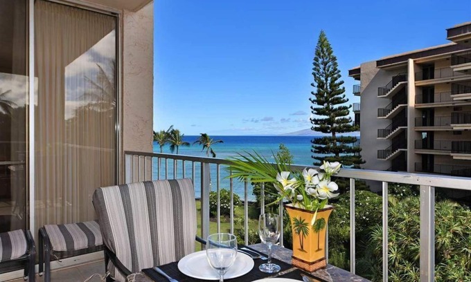 Kahana Apartamento | Dlx Oceanview Maui Studio...Updated. AC! Steps to Beaches! Sleeps 4.