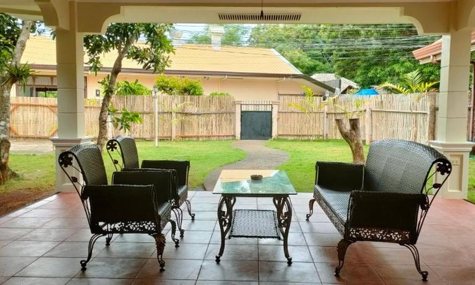 Tawala Chalet De Esquí | DMC1 Residence Panglao