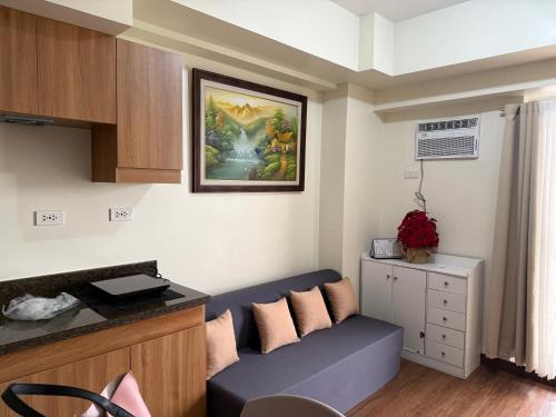 Project 4 Apartamento | DMCI TheOrabella QC,1 BR w/bal in Cubao38sqm condo