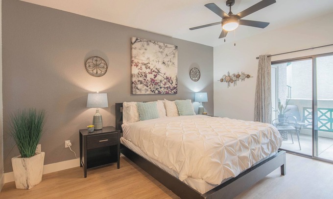 Kierland Condominio | Walk to Shops & Dine⟫ Games Pool Parking Gym
