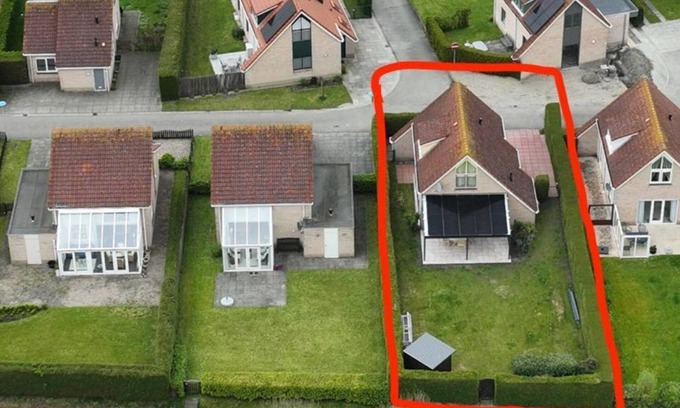 Breskens Casa | Do you want a pleasant holiday in an eco-friendly and energy-efficient home with all modern comforts . Features include : - Car charging station on private driveway so you don't have to move around .