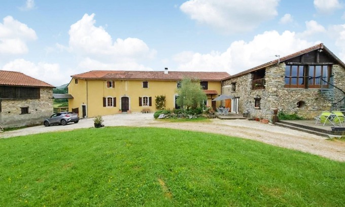 Montousse Apartamento | Alojamiento de 2 habitaciones en Montoussé