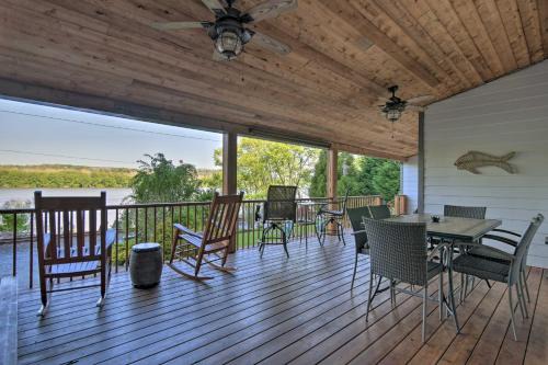 Pequea Casa | Dock and Hot Tub Susquehanna River Retreat!