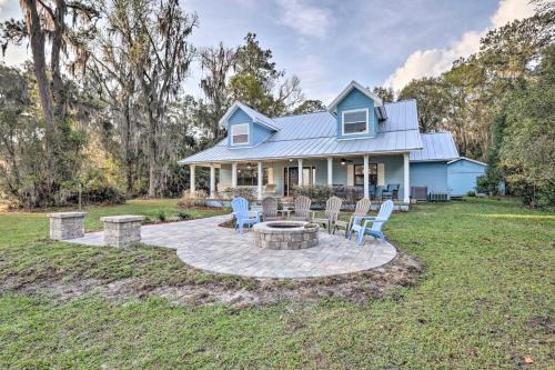 Earleton Casa | Dock and Views Tranquil Santa Fe Lake Escape