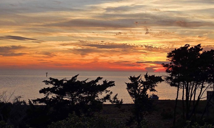 Ocracoke Cabaña | Doctor's Orders/Nostalgic Family Cottage with Views of Pamlico Sound and Sunsets