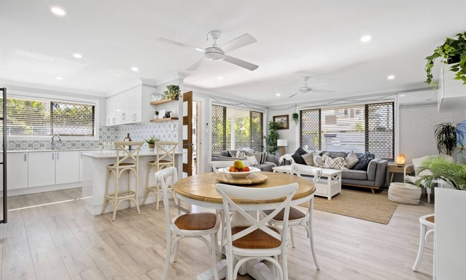 Tweed Heads Casa | DOG, BOAT, CARAVAN Friendly! Metres to Cooly!