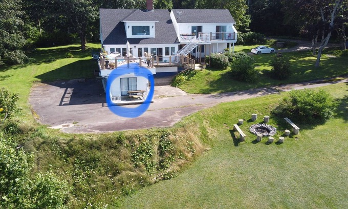 Kings County Apartamento | Dog friendly apartment with full kitchen on the Bay of Fundy, Nova Scotia.
