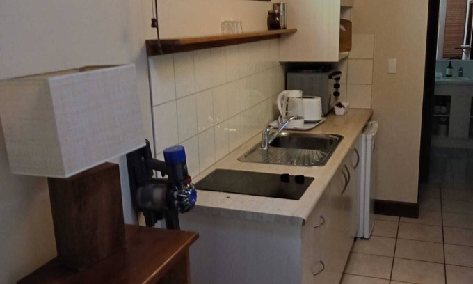 Suffolk Park Apartamento | Dog Friendly Beachfront Apartment & Courtyard/pool