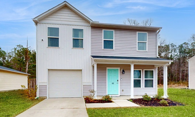 Sunset Beach Casa | Dog-friendly coastal home with fenced in yard, close drive to the beach