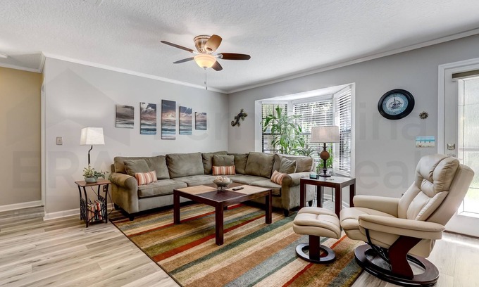 Fernandina Beach Casa | Dog Friendly - Fully Fenced - Boat or Jet Ski Pad for up to 24 Feet - Fruit Trees - 1 Week Required