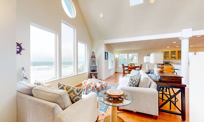 Lincoln City Casa | Dog-friendly home with beautiful ocean view, game room & easy beach access