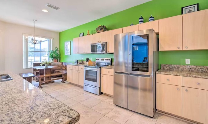 Crystal Cove Casa | Dog-Friendly Kissimmee Home w/ Lanai + Pool!