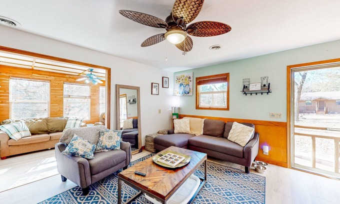 Eagle Rock Casa | Dog-friendly lake house plus bonus room, firepit, & furnished deck