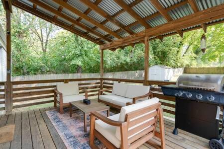 Inglewood Casa | Dog-Friendly Oasis in Nashville