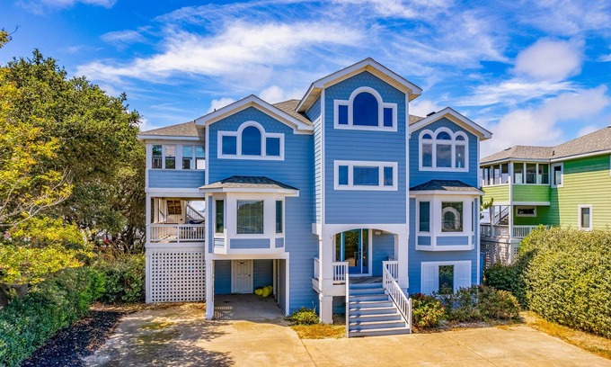 Monteray Shores Casa | Dog-friendly sound-front home with pool, fireplace, game room & washer/dryer