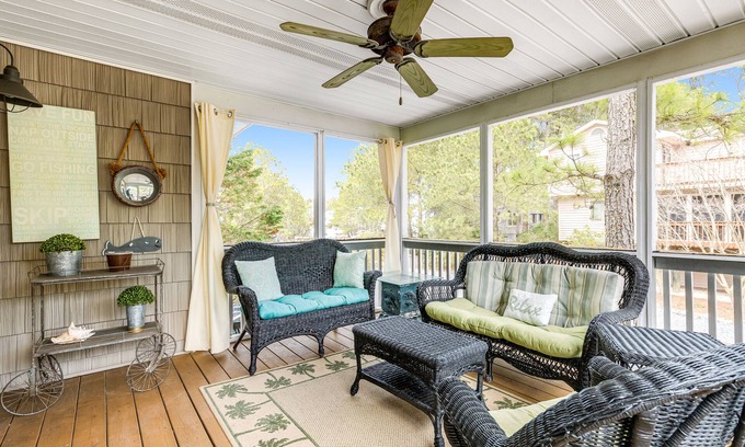 Cat Hill Casa | Dog-friendly South Bethany gem near the beach with central AC & fast WiFi