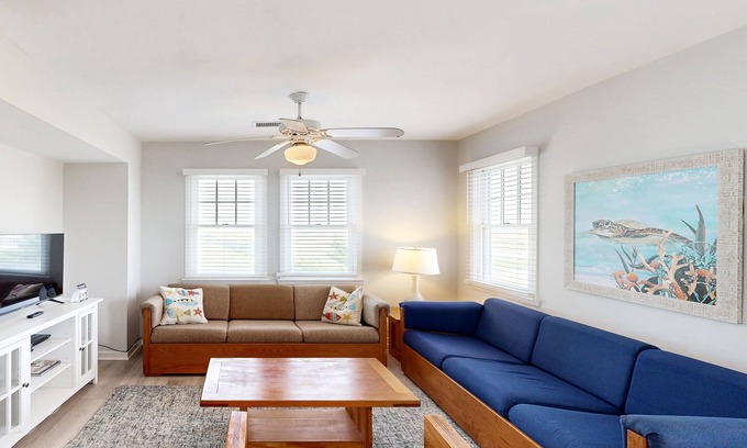 Buxton Casa | Dog-friendly townhouse w/ WiFi, private W/D, shared pool, AC - ocean view