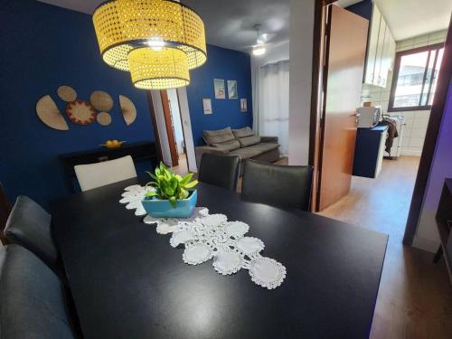 Enseada do Sua Apartamento | Dois quartos na quadra do mar na Enseada do Suá