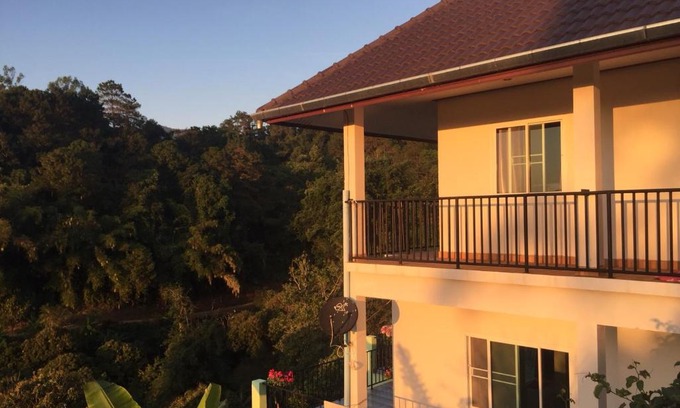 Mae Fa Luang Casa | DoiTung Homestay ดอยตุงโฮมสเตย์