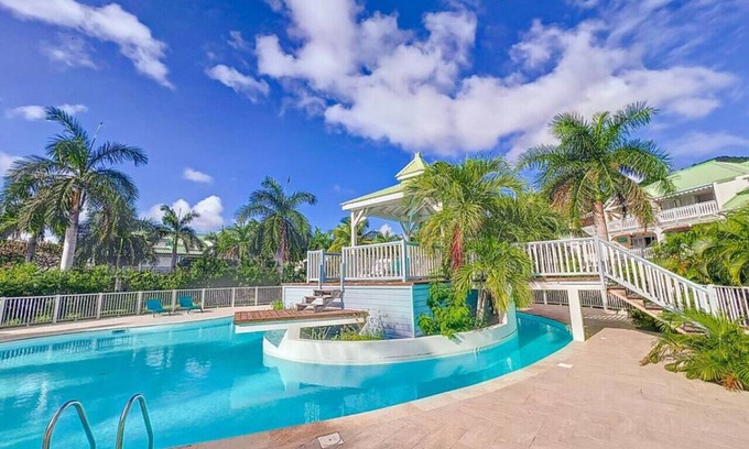 Anse Marcel Apartamento | Dolce Riviera Beach Access Pool View 2 Bedrooms