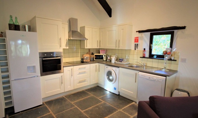 Liskeard Casa | Dolittles Den, a beautifully renovated barn situated in idyllic Cornish countryside