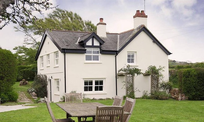 Llangennith Casa | Dollars Cottage in the beautiful Swansea