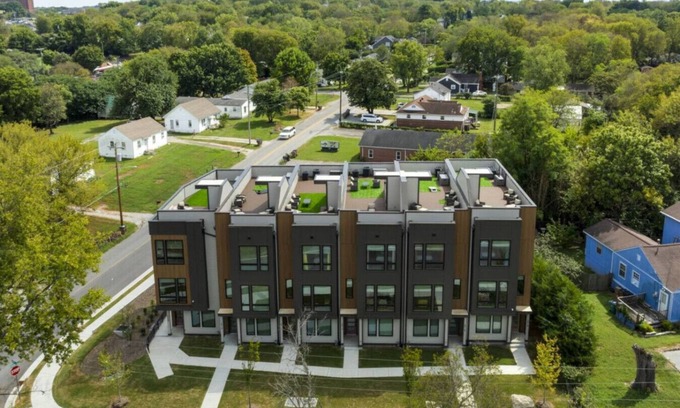 Radnor Casa | Dolly & Denim - 4BD/4.5BTH - Spacious Rooftop!
