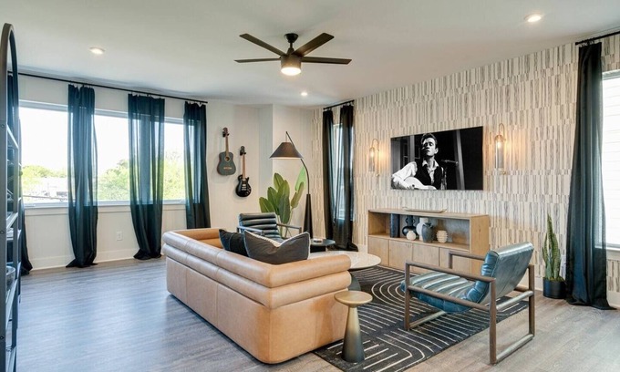 Whitebridge Casa | Dolly's Bohemian Bliss-Sleeps 22